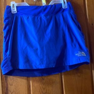 The north face skort size small
